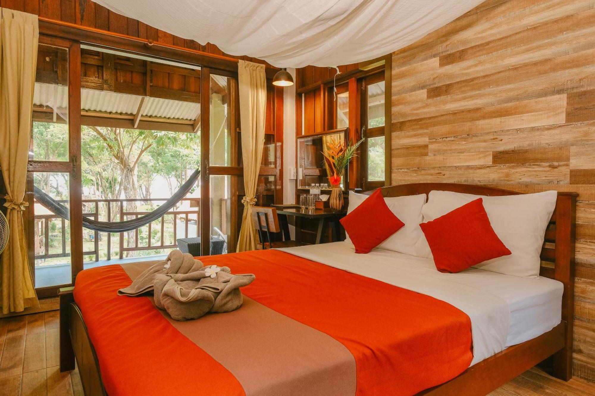 Guest house Joy And Restaurant